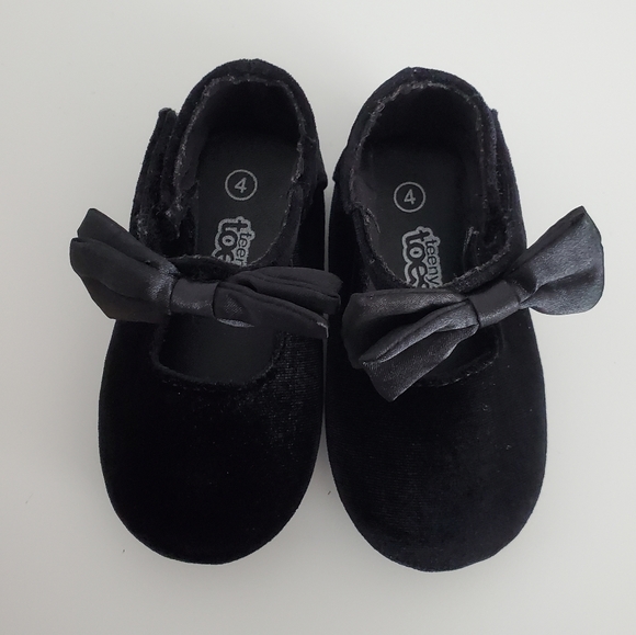 Baby Black Ballet Flats Size 4 - Picture 3 of 10